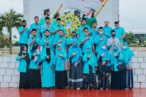 Peringati Hari Pahlawan, Partai Gelora Jambi Ziarah dan Tabur Bunga di Makam Pahlawan