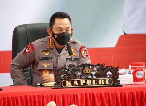 Kapolri Wujudkan Mimpi Teuku Tegar Atlet Peraih Medali Emas PON Jadi Polisi