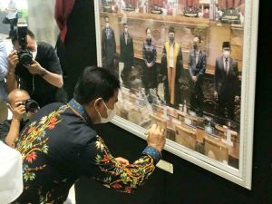 Pameran Foto Jurnalistik, SAH ajak Masyarakat Bersatu Atasi Krisis Akibat Pandemi