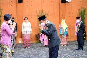 Sesjen Kemendikbudristek Lantik Rektor Undana, Dua Direktur Politeknik dan Dua Direktur Akademi