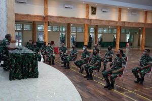 Danrem 042/Gapu Lepas Anggota Satgas Apter ke Wilayah Papua Barat