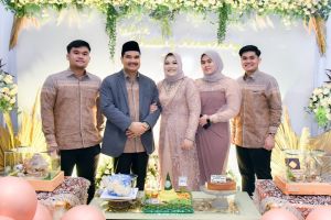 So Sweet.. SAH dan Istri Rayakan Pesta Pernikahan Perak ke-25