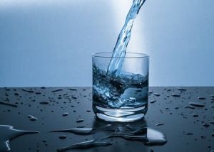 Kurang Minum Air dan Dehidrasi, Waspadai Komplikasinya