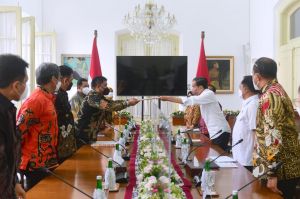 Tim Laporkan Hasil  Seleksi Calon Anggota KPU dan Bawaslu 2022-2027 ke Presiden