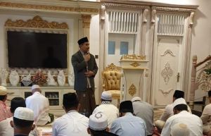 Tausyiah Jum'at, SAH: Sehari Pemimpin Adil Lebih Baik Dari Ibadah 60 Tahun