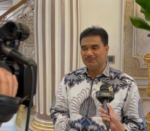 100 Persen Doktor ! SAH Ingatkan Beratnya Peluang dan Tantangan Dunia Kerja Pasca Pandemi