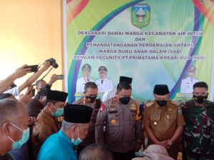 Wakapolda Jambi Hadiri Perdamaian Antara SAD Air Hitam dengan PT.PKM