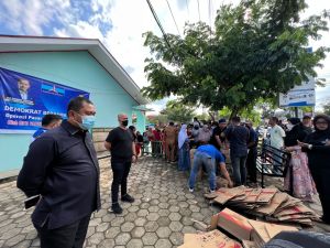 Peduli Masyarakat, DPD Partai Demokrat Jambi Operasi Pasar Minyak Goreng Murah