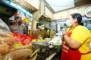 Kapolri ke Kapolda : Turunkan Petugas Cek Dimana Minyak Goreng yang Kosong