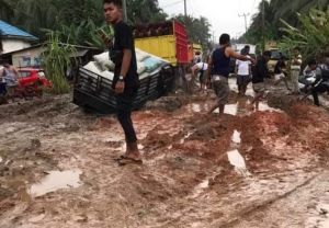 Presiden RI Jokowi Dijadwalkan ke Jambi, Warga Minta Tegur Gubernur dan Bupati Tanjabtim