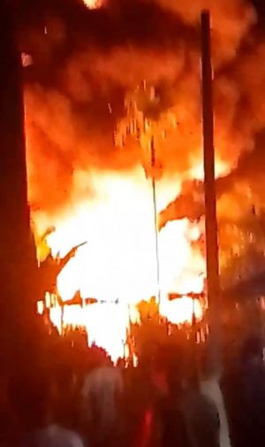 Gudang Minyak di Alam Barajo Jambi Diduga Ilegal Terbakar
