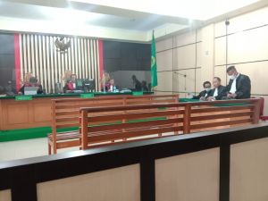 BREAKING NEWS: Nur Kholis Dinyatakan Bebas Oleh Hakim