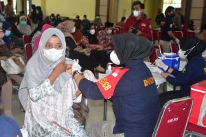 Polda Jambi, NU dan Kemenag Gelar Vaksinasi Booster