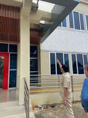 Faizal Riza Desak Proyek Gedung Samsat Tanjabbar Diaudit : Bangunan Retak-retak