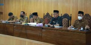 Bupati Anwar Sadat Pimpin Rapat Evaluasi LPPK