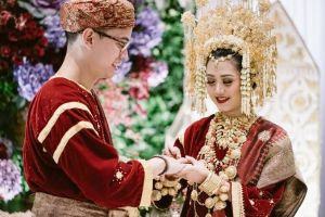 Adat Minangkabau Melarang Adanya Pernikahan Sesuku  
