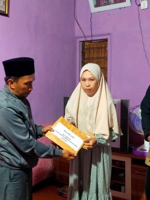 MW KAHMI Serahkan Bantuan Alumni HMI ke Keluarga Alm Cito Fransisko