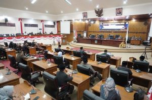 Paripurna Ketiga Tanggapan Bupati Atas LKPJ dan Pembentukan Pansus Sukses