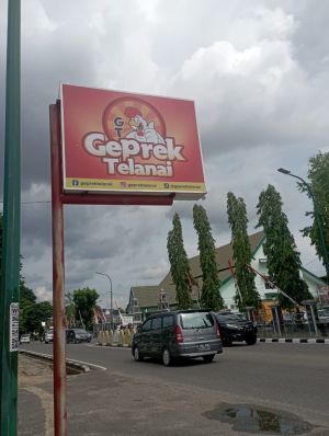 Ayo Mampir Geprek Telanai Cabang Korem, Ada Kopi Komando Asli Jambi