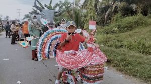 Pawai Pembangunan di Tabir Tampilkan Kerbau Dan Sepeda Antik