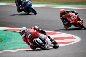 Pebalap Muda Indonesia Kembali Raih Poin di JuniorGP