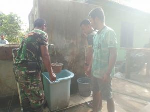 Satgas TMMD Bantu Warga Dapatkan Air Bersih