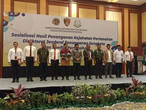 Kajati Jambi terima Piagam Penghargaan dari Menteri ATR/BPN