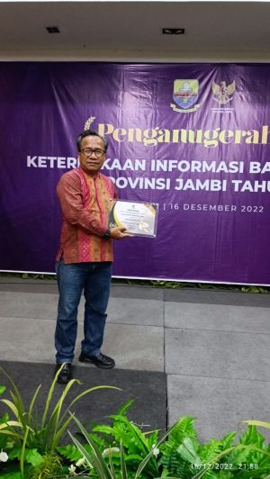 Pemkab Tebo Juga Terima Penghargaan Keterbukaan Informasi dengan Predikat Cukup Informatif 