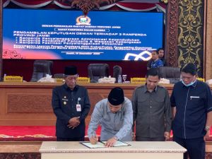 Perda Adminduk, Dorong Dinsosdukcapil Tingkatkan Pelayanan Masyarakat 