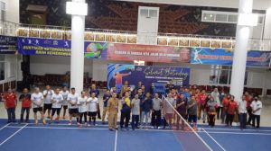 Ketua DPRD Provinsi Jambi Buka Turnamen Bulu Tangkis