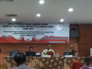 Waka KI  Sampaikan Materi Keterbukaan Informasi di Rakor RKPD Kesbangpol Provinsi Jambi
