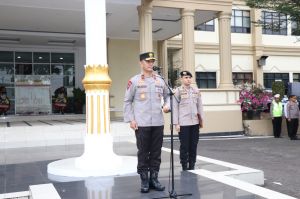 Kembali Bertugas Pasca Helikopter Kecelakaan, Kapolda Jambi Pimpin Apel