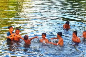 Tradisi turun mandi yang sudah terlupakan di Minangkabau