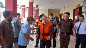 Sidang Perdana 4 Terdakwa Kasus Suap Ketok Palu Dimulai, Ini Dakwaannya