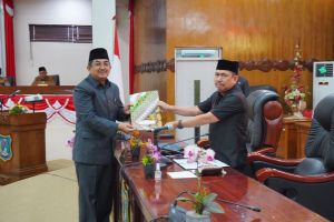 DPRD Tanjabbar Gelar Paripurna Penyampaian Nota Pengantar LKPJ Tahun Anggaran 2022