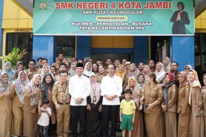 Edi Purwanto Dampingi Kunker Presiden RI, Joko Widodo Ke SMK 4 Jambi