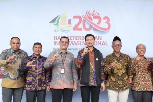 Komisioner KI dan Kadis Kominfo Jambi  Hadiri Peringatan  HAKIN di Riau