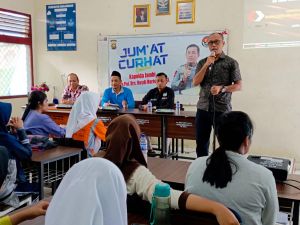 Jalankan Program Jum'at Curhat,  Ditresanarkoba Polda Jambi Sambangi  SMAN 3 Kota