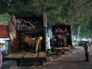 Polda Jambi Amankan 2 Truk Berisikan 36 Sepeda Motor Tanpa BPKB