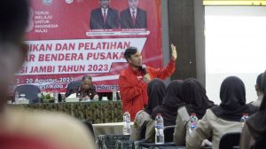 Edi Purwanto Motivasi 54 Paskibraka Provinsi Jambi : Keberhasilan Diperoleh Dengan Kerja Keras 