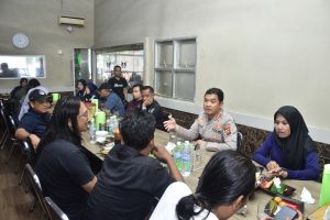 Perkuat Sinergitas Bidhumas Polda Jambi Gelar Coffe Morning Bersama Awak Media
