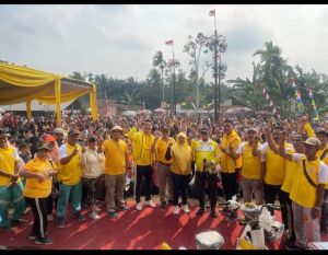 Sungai Gelam Menguning, Ribuan Warga Ikuti Jalan Sehat Bersama Andi Fitra, Hadir CE dan Ivan Wirata