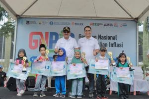 Bupati Tanjab Barat Hadiri Senam Santai Gerakan Nasional Pengendalian Inflasi Pangan