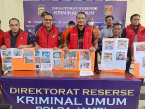 Polda Jambi Tangkap 7 Orang Sindikat Pencurian Minyak Milik Pertamina