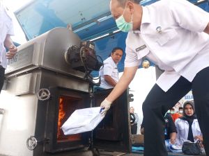 BNN Provinsi Jambi Musnahkan 1,1 Narkotika Jenis Sabu dan 8 Kg Ganja