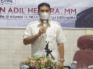 Cegah Bahaya Kabut Asap, SAH Perjuangkan Bantuan dan Pembagian Masker ke Masyarakat