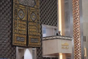 Bupati Anwar Sadat Sampaikan Khutbah Jumat Dihadapan Puluhan Ribu Jamah Masjid Istiqlal