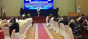 Setelah Dikukuhkan, Dinsosdukcapil Langsung Bekali Puluhan Anggota BK3S dan IPSM dengan Bimtek