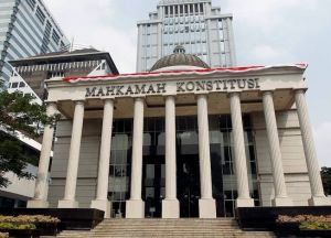Pengamat Sarankan DPR Gunakan Hak Angket Ke MK