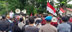 Demo Stockpile Batubara, Massa ke Gubernur dan DPRD: Mana ni, Jangan Datang Disaat Pemilihan 